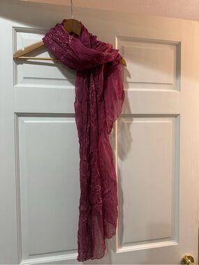 Women's Embroidered Crinkle Scarf - Raspberry